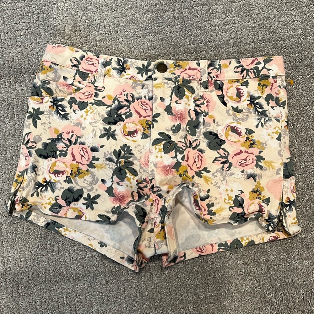 Forever 21 low rise denim shorts with flower print